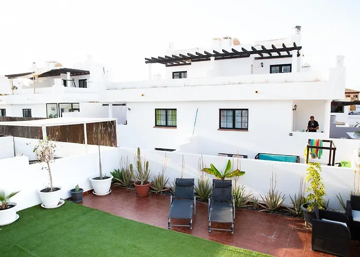 Surf Dream Surfhouse * קורלחו