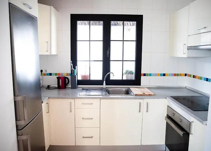 Surf Dream Surfhouse אכסניה *