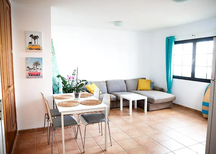 Surf Dream Surfhouse אכסניה *