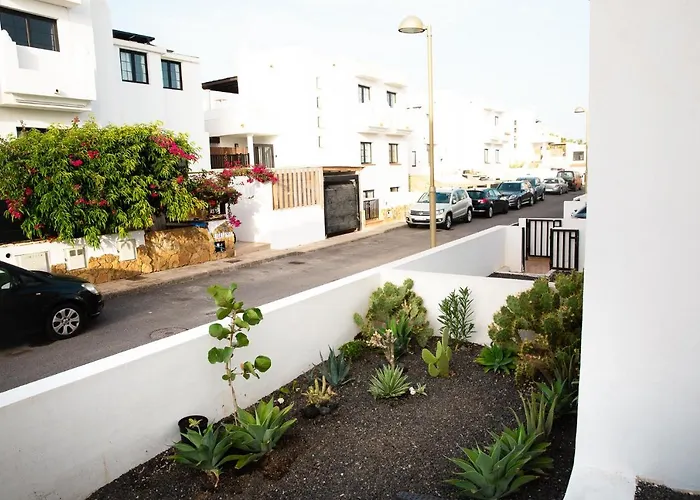 Surf Dream Surfhouse Hostal Corralejo
