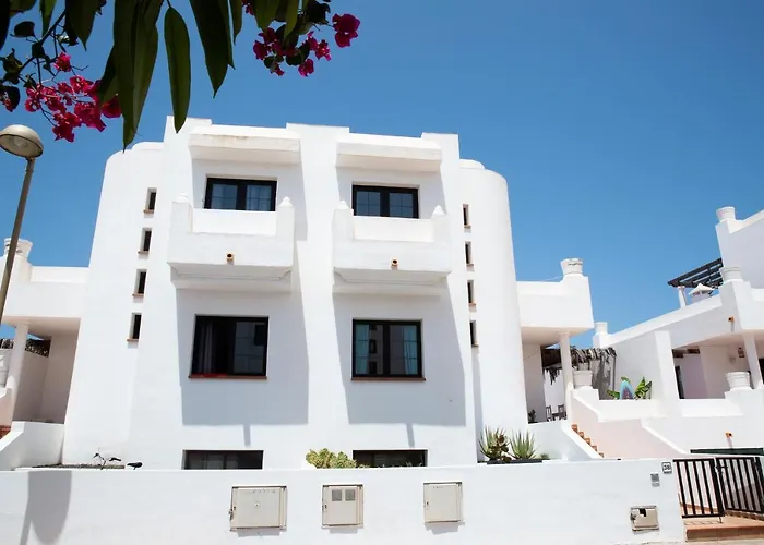 Surf Dream Surfhouse Hostal Corralejo