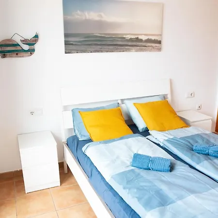 Surf Dream Surfhouse Hostel Corralejo
