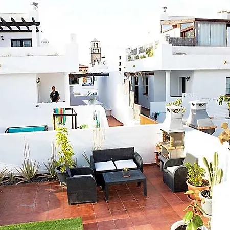 بيت شباب Surf Dream Surfhouse