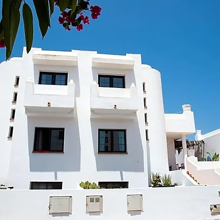 Surf Dream Surfhouse بيت شباب *