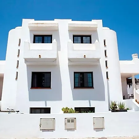 بيت شباب Surf Dream Surfhouse *