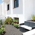 Surf Dream Surfhouse Hostal