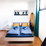 Hostal Surf Dream Surfhouse *