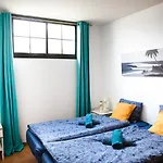 Surf Dream Surfhouse Hostal
