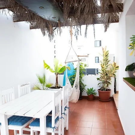 Surf Dream Surfhouse 旅馆 *